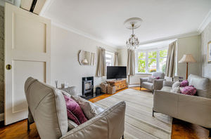 Lounge- click for photo gallery